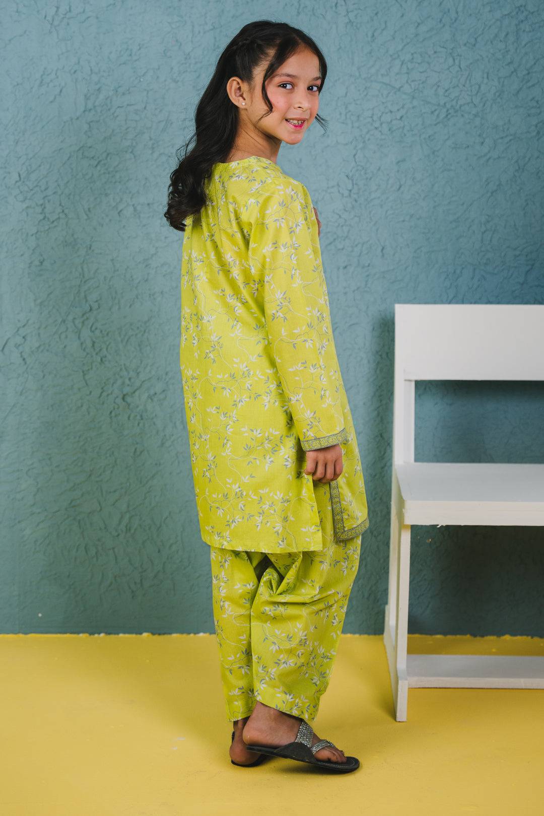 Zellbury Girls | 2 Piece Lawn | Kurta Trouser - 2410 by Maria Faisal - Registered Vendor of : Zellbury Girls - type : Kids Clothes - 100% original wedding dresses