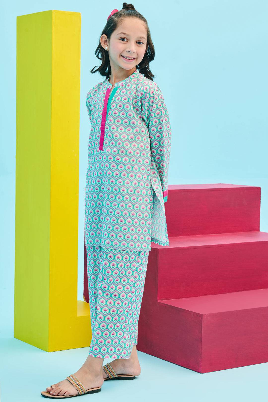 Zellbury Girls | 2 Piece Lawn | Kurta Trouser - 2411 by Maria Faisal - Registered Vendor of : Zellbury Girls - type : Kids Clothes - 100% original wedding dresses