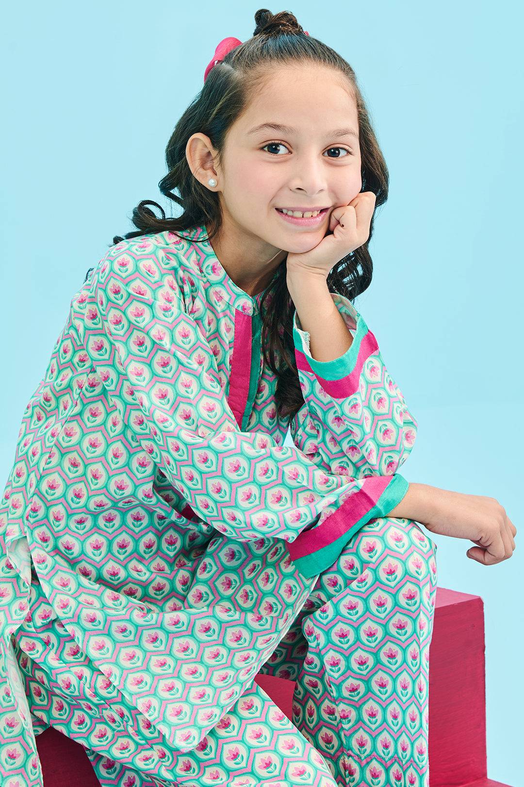 Zellbury Girls | 2 Piece Lawn | Kurta Trouser - 2411 by Maria Faisal - Registered Vendor of : Zellbury Girls - type : Kids Clothes - 100% original wedding dresses