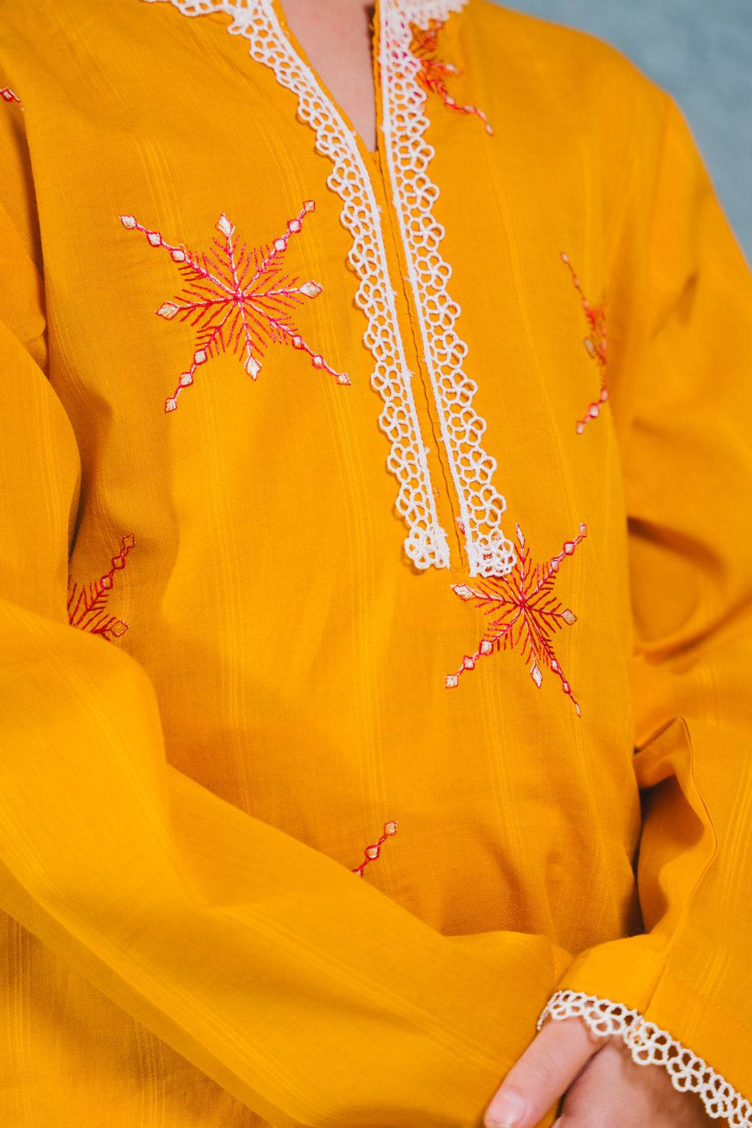 Zellbury Girls | 2 Piece Lawn | Embroidered Kurta Trouser - 2465 by Maria Faisal - Registered Vendor of : Zellbury Girls - type : Kids Clothes - 100% original wedding dresses