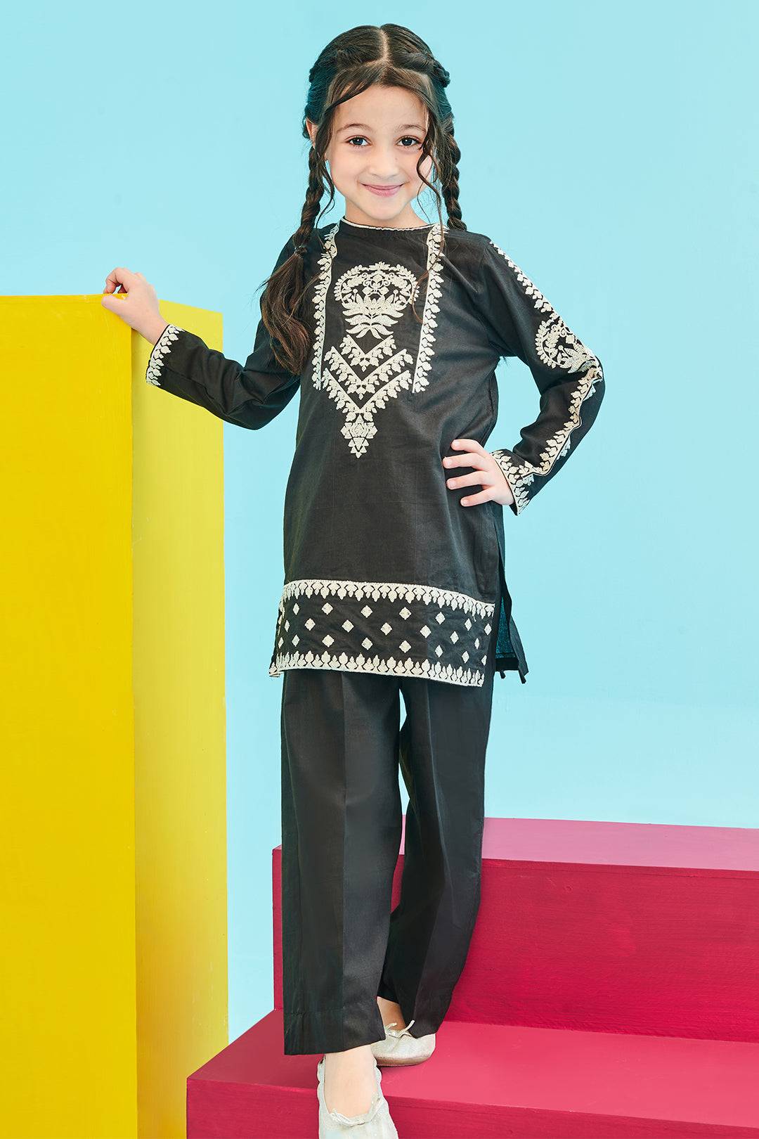 Zellbury Girls | 2 Piece Lawn | Embroidered Kurta Trouser - 2466 by Maria Faisal - Registered Vendor of : Zellbury Girls - type : Kids Clothes - 100% original wedding dresses