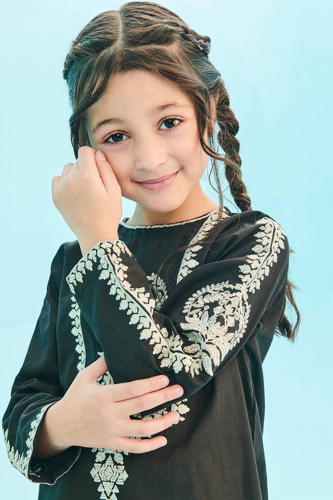 Zellbury Girls | 2 Piece Lawn | Embroidered Kurta Trouser - 2466 by Maria Faisal - Registered Vendor of : Zellbury Girls - type : Kids Clothes - 100% original wedding dresses