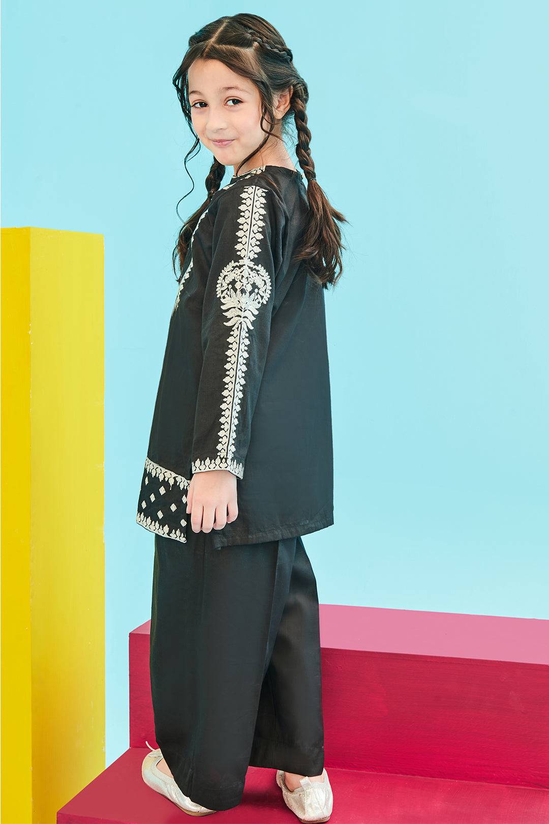 Zellbury Girls | 2 Piece Lawn | Embroidered Kurta Trouser - 2466 by Maria Faisal - Registered Vendor of : Zellbury Girls - type : Kids Clothes - 100% original wedding dresses