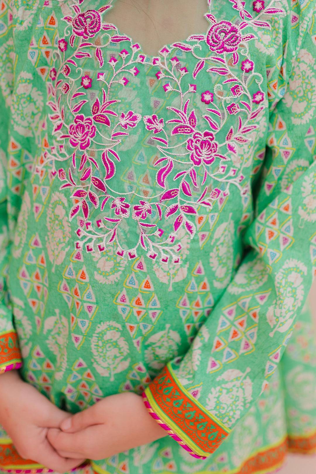 Zellbury Girls | 2 Piece Lawn | Embroidered Kurta Trouser - 2469 by Maria Faisal - Registered Vendor of : Zellbury Girls - type : Kids Clothes - 100% original wedding dresses