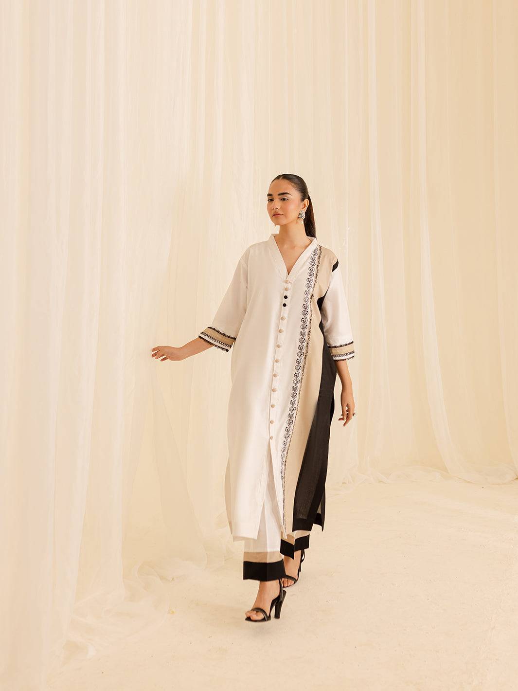 Mahnur | Petal Whispers Lawn Pret | Gardenia by Maria Faisal - Registered Vendor of : Mahnur - type : Ladies Clothes - 100% original wedding dresses