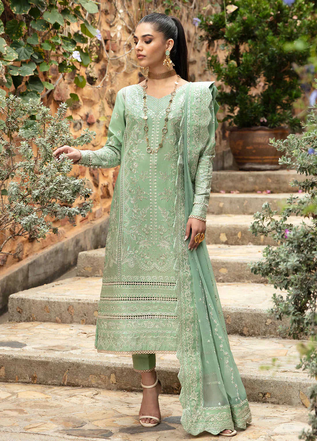 Gulaal | Luxury Lawn 24 | DENIZ (GL-LL-24V1-05) - Ladies Clothes - Maria Faisal