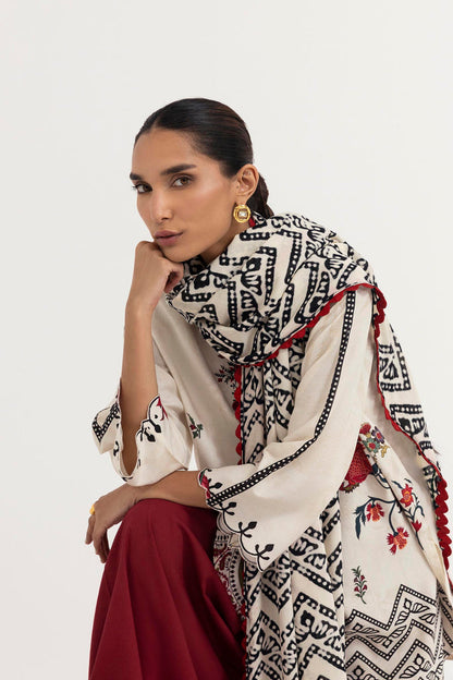 H255-004A-3CY – authentic Pakistani dress from the Mahay Winter 25 collection for women in the UK