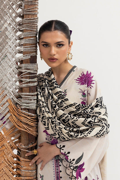 H255-004B-3CY – authentic Pakistani dress from the Mahay Winter 25 collection for women in the UK