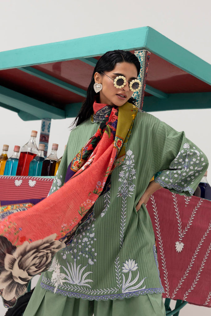 H255-006B-3CQ – authentic Pakistani dress from the Mahay Winter 25 collection for women in the UK