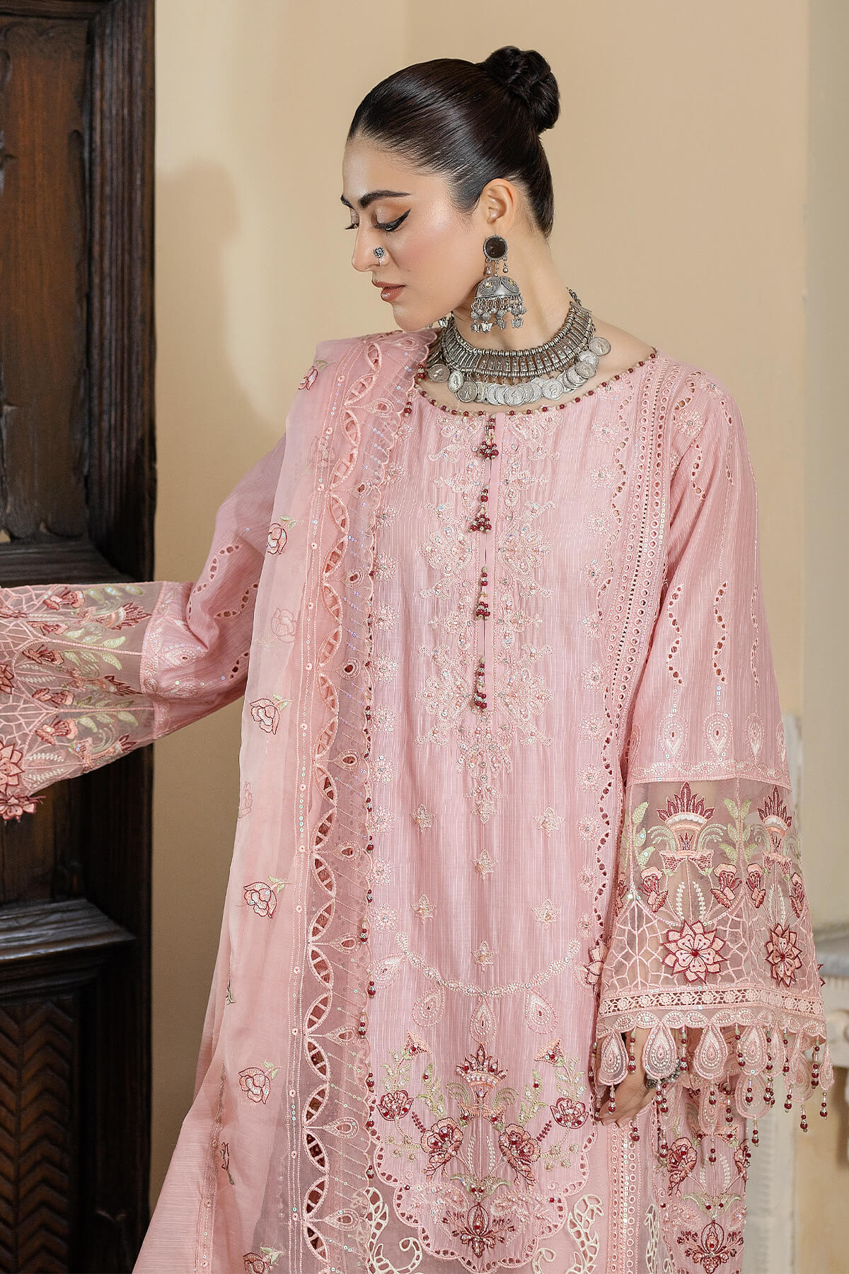 Raeesa Premium | Kimora Lawn Collection | Kimora | HL-17 Irsa - Ladies Clothes - Maria Faisal