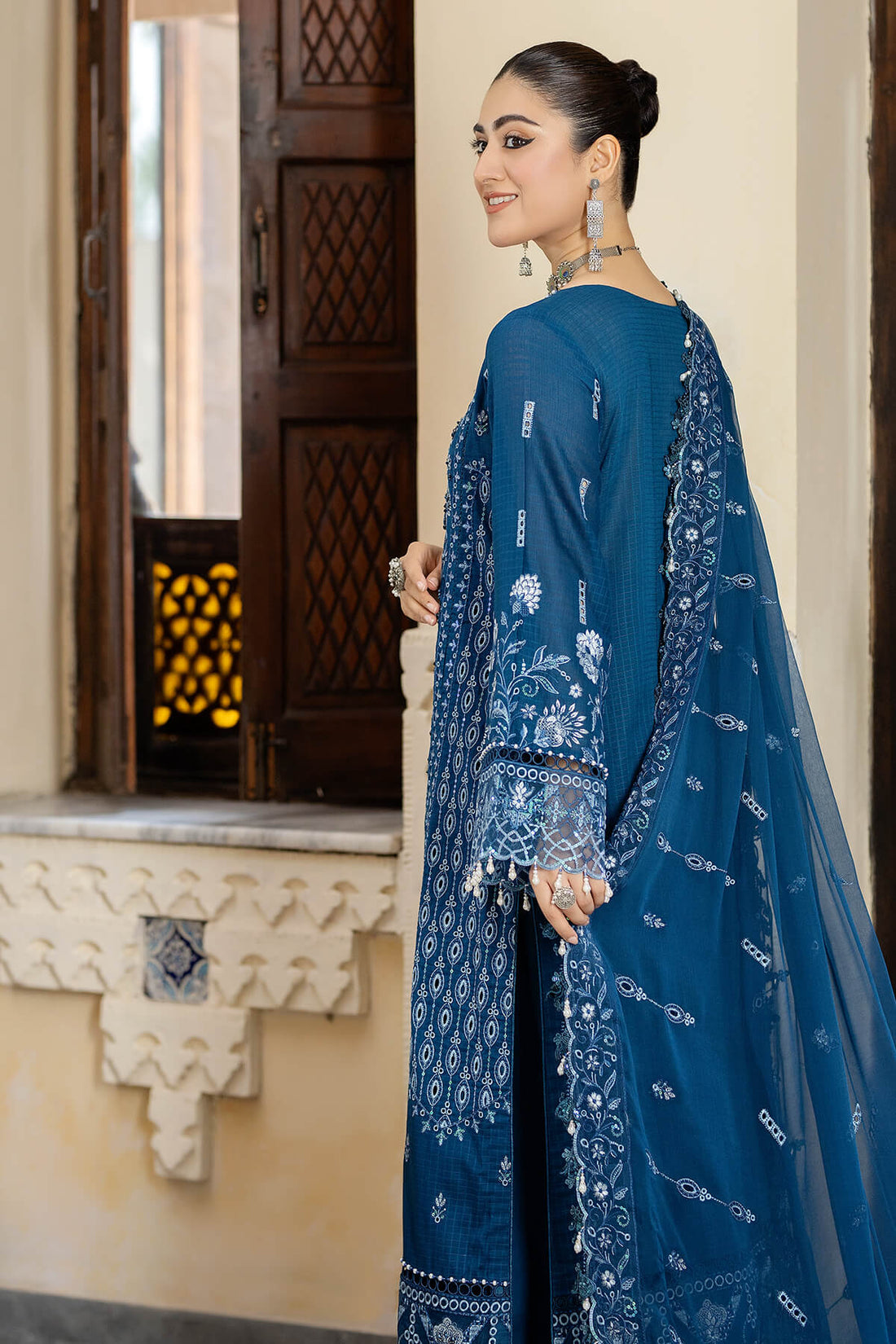 Raeesa Premium | Kimora Lawn Collection | Kimora | HL-19 Farheen