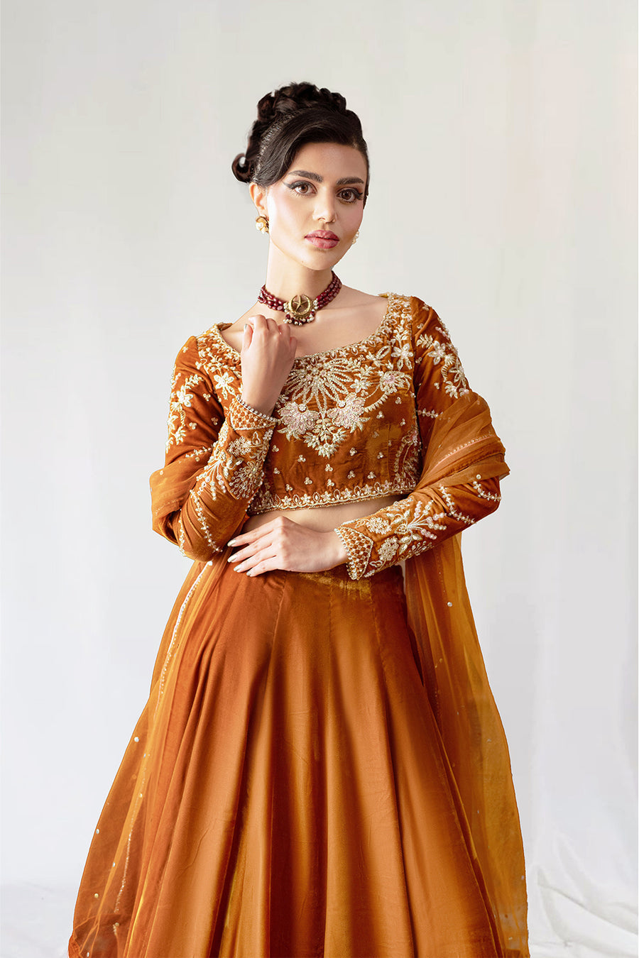 Saira Rizwan | Velvet Pret 25 | AMBERIN-SRVP25-11 - Formal Dress - available at Maria Faisal in UK and USA.