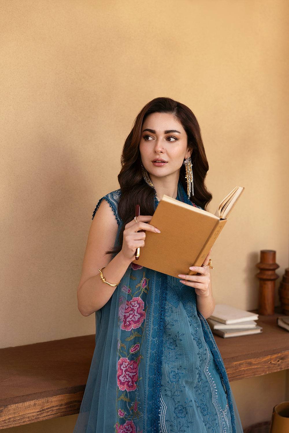 Saira Rizwan | Luxury Lawn 25 | ALMA-SRL25-12 by Maria Faisal - Registered Vendor of : Saira Rizwan - type : Ladies Clothes - 100% original wedding dresses