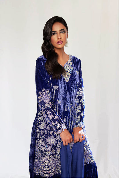 Saira Rizwan | Velvet Pret 25 | ZARREEN-SRVP25-02 - Formal Dress - available at Maria Faisal in UK and USA.