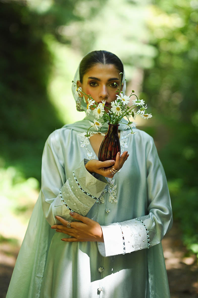 Hue Pret | Farasha Luxury Pret | Risha - Ladies Clothes - Maria Faisal