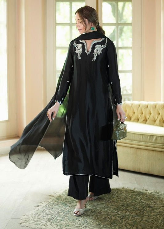 Mahum Asad | The Color Edit | NOIRE - Formal Dress - available at Maria Faisal in UK and USA.