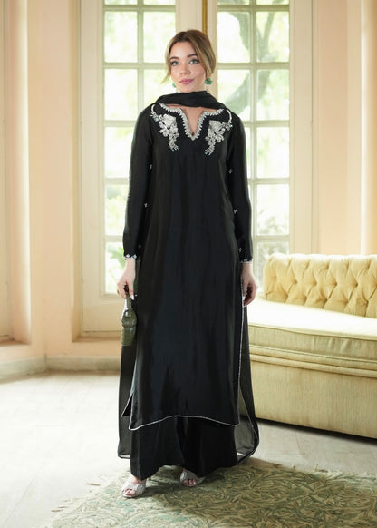 Mahum Asad | The Color Edit | NOIRE - Formal Dress - available at Maria Faisal in UK and USA.
