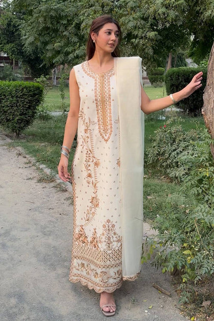 Maryum N Maria | Koel 25 | RÓISÍN - MS50275 by Maria Faisal - Registered Vendor of : Maryam N Maria - type : Ladies Clothes - 100% original wedding dresses