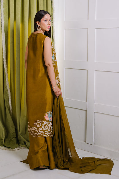 Mina Hassan | Signature Luxe 25 | La Boheme - Formal Dress - available at Maria Faisal in UK and USA.