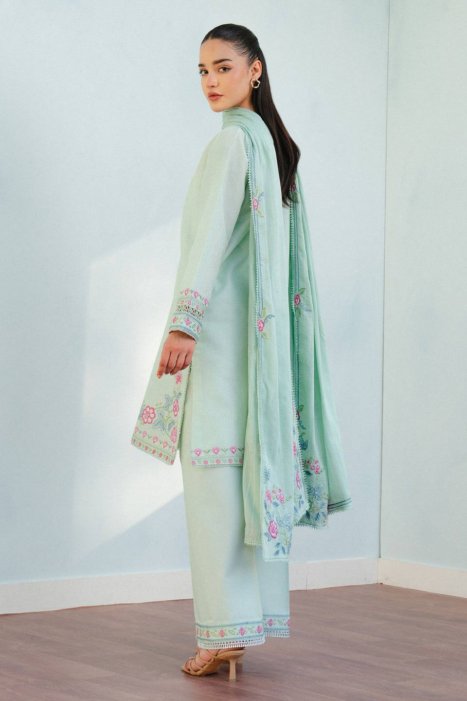 Zara Shahjahan | Coco Lawn 25 | INDI-9A by Maria Faisal - Registered Vendor of : Zara Shahjahan - type : Ladies Clothes - 100% original wedding dresses