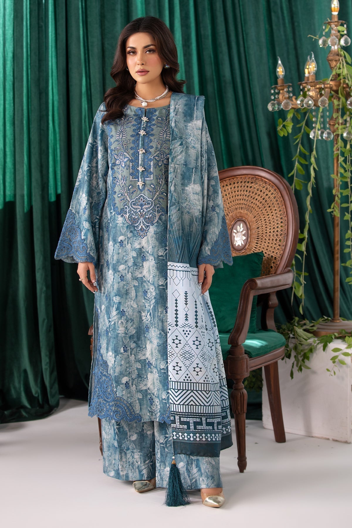 Imrozia Premium | Masakali Winter Pret | I.P-82 Hala - Designer Dress with Intricate embroidery and embellishments. Shop elegent wedding dress at Maria Faisal.