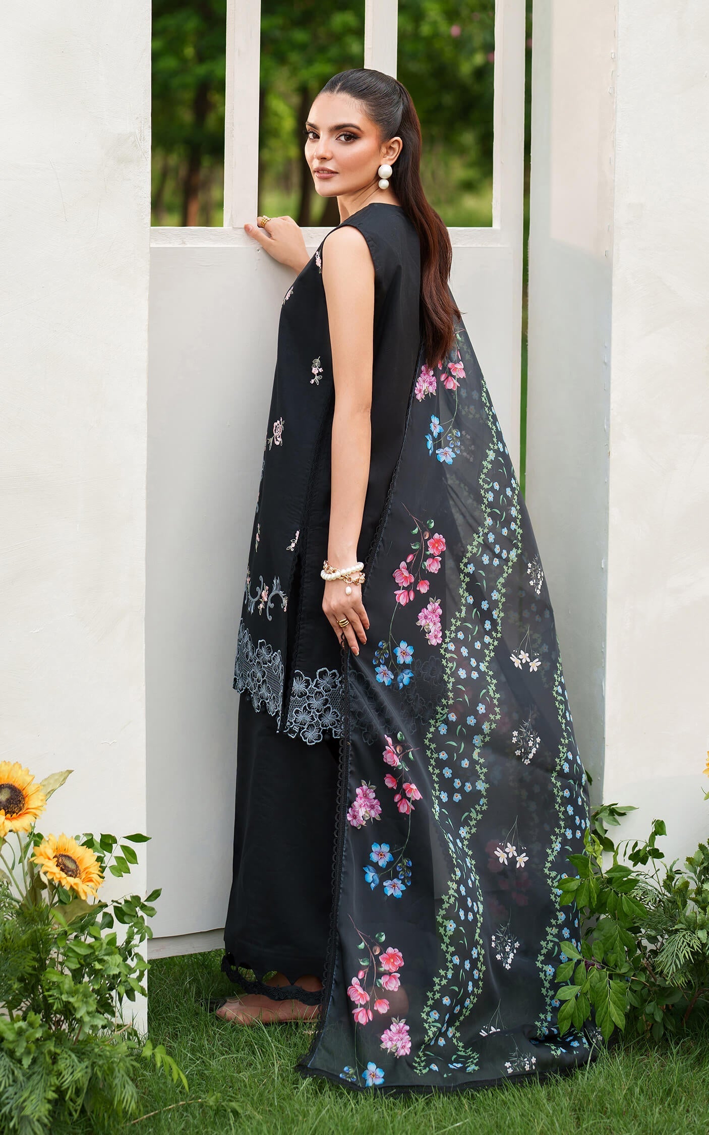 Asifa and Nabeel | Eden Cambric 25 | Ink Blossom ECU25-02 - Ladies Clothes - Maria Faisal