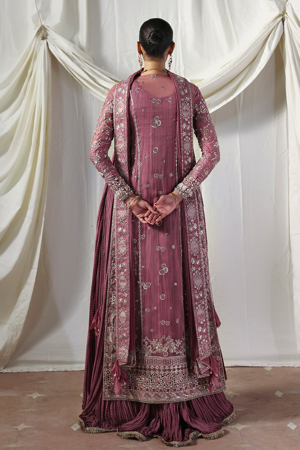 Soraya | Lumene Festive'25/26 | Isolde - Ladies Clothes - Maria Faisal