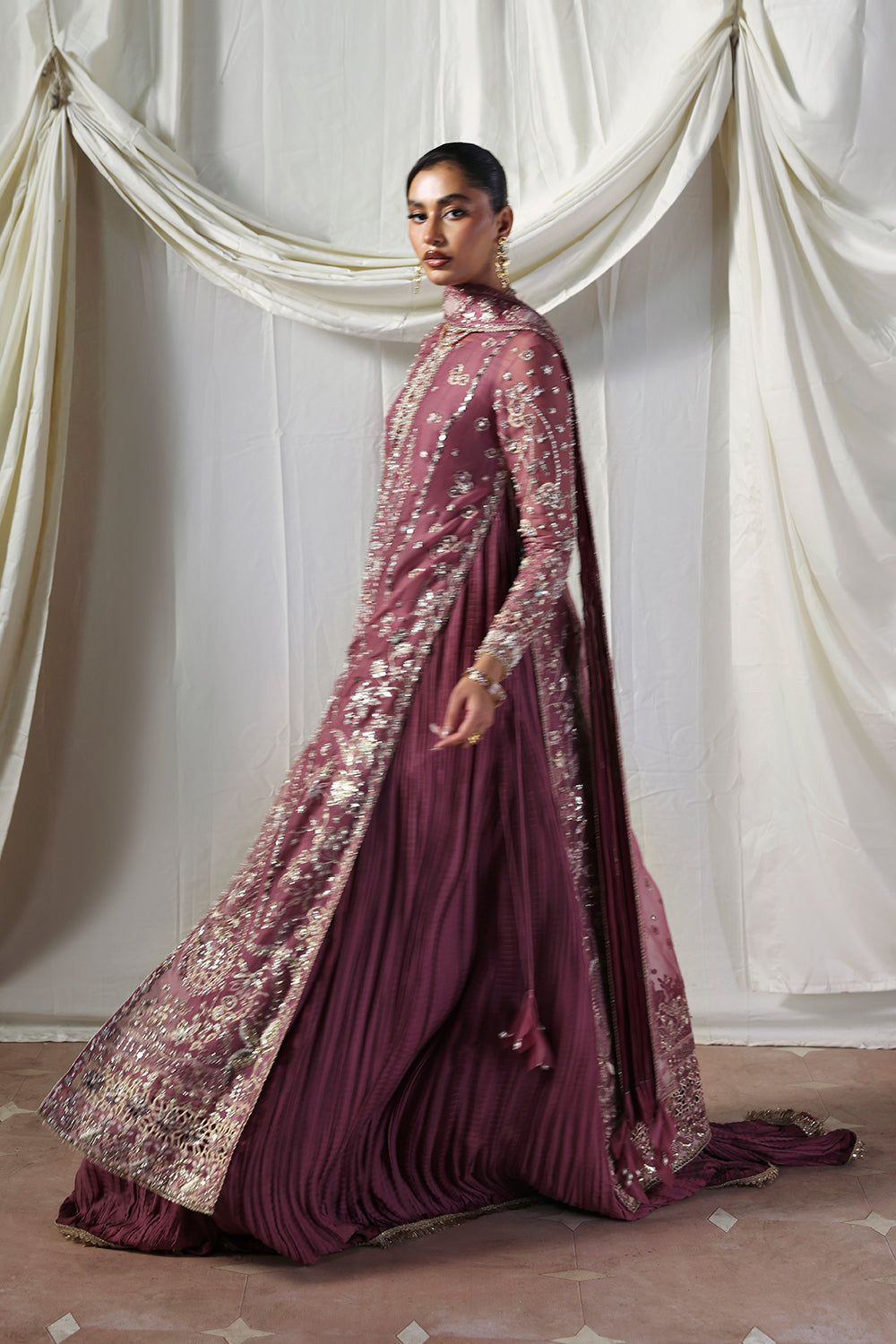 Soraya | Lumene Festive'25/26 | Isolde - Ladies Clothes - Maria Faisal