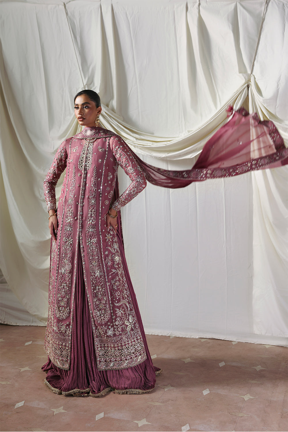 Soraya | Lumene Festive'25/26 | Isolde - Ladies Clothes - Maria Faisal