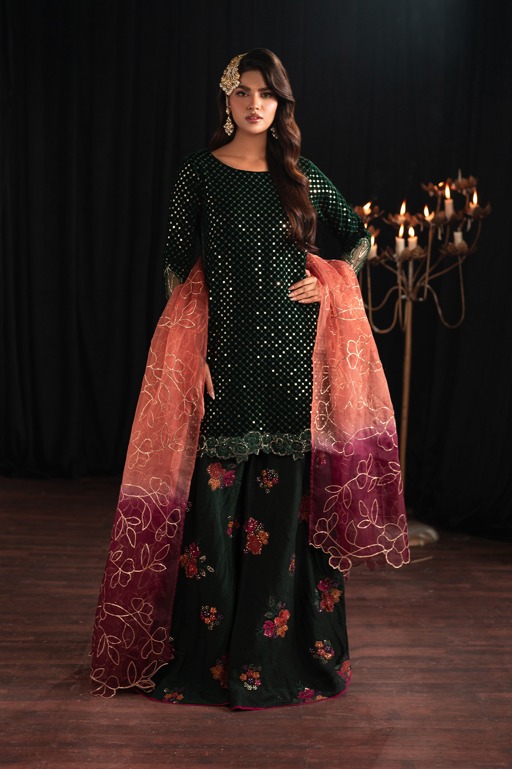 Iznik | Exclusive Velvet | IV-53 - Ladies Clothes - Maria Faisal