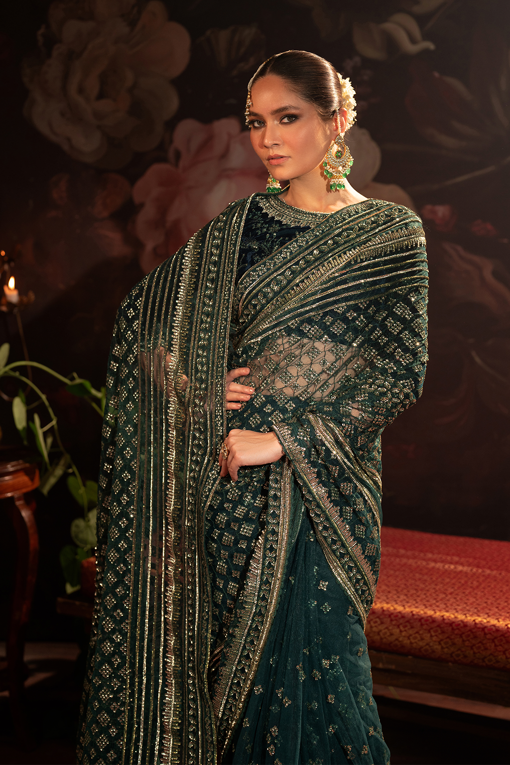 Iznik | Exclusive Velvet | IV-46 - Ladies Clothes - Maria Faisal