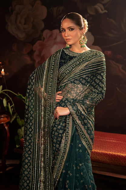 Iznik | Exclusive Velvet | IV-46 - Ladies Clothes - Maria Faisal