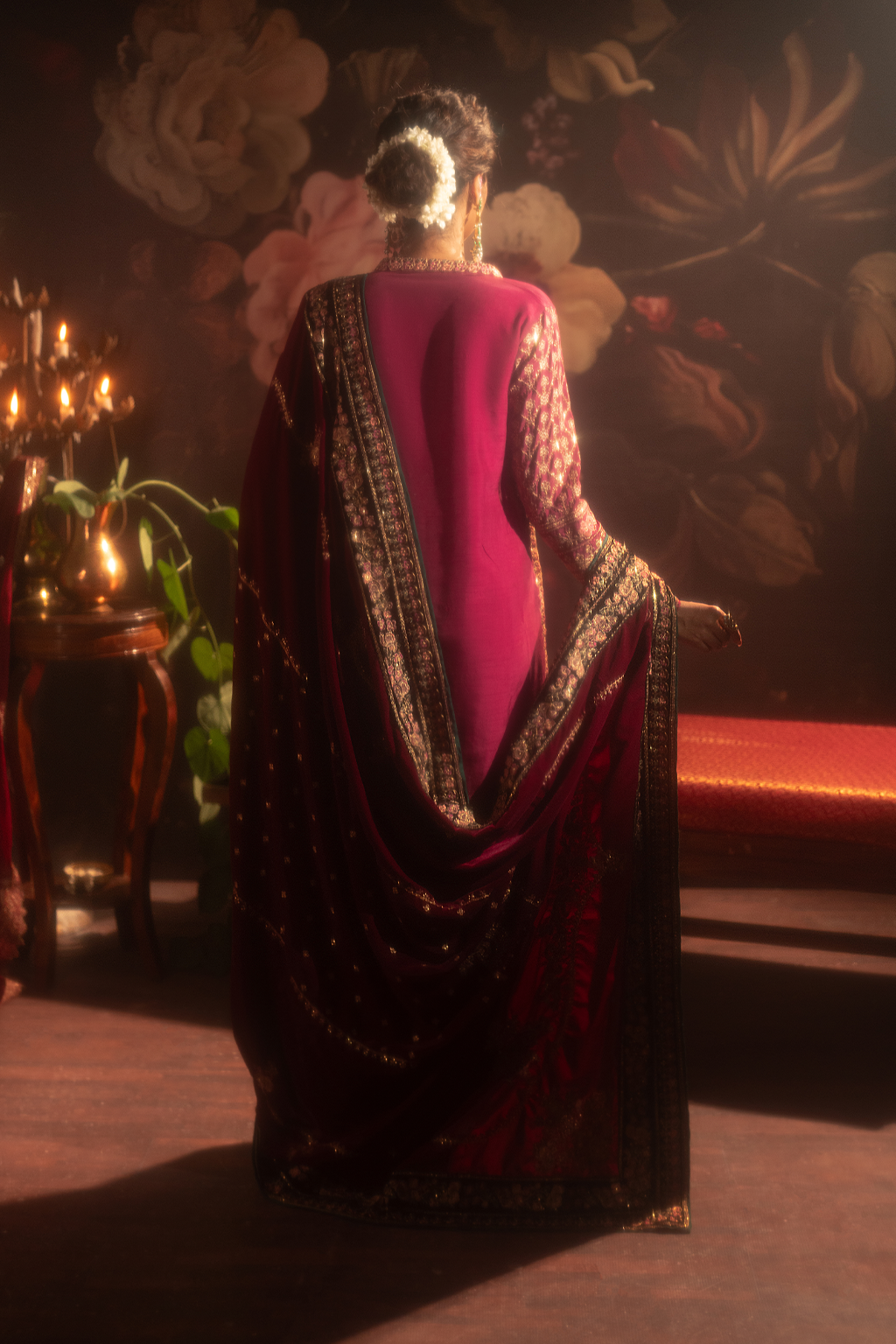 Iznik | Exclusive Velvet | IV-42 - Ladies Clothes - Maria Faisal