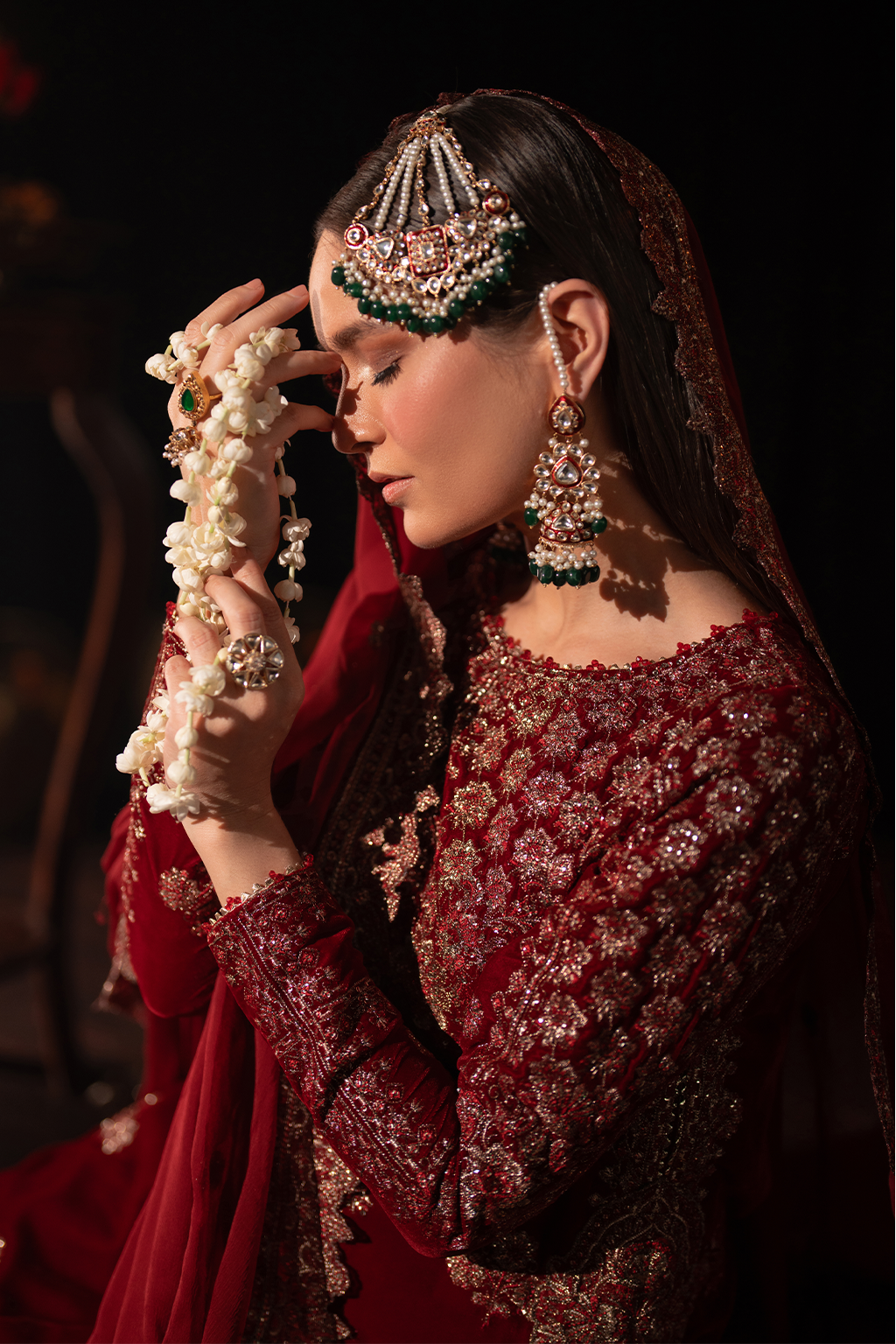 Iznik | Exclusive Velvet | IV-40 - Ladies Clothes - Maria Faisal