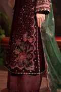 Iznik | Exclusive Velvet | IV-39 - Ladies Clothes - Maria Faisal