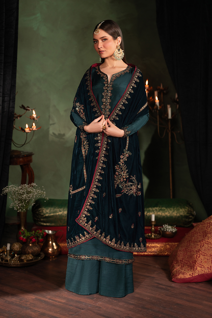 Iznik | Exclusive Velvet | IV-50 - Ladies Clothes - Maria Faisal