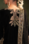 Iznik | Exclusive Velvet | IV-41 - Ladies Clothes - Maria Faisal
