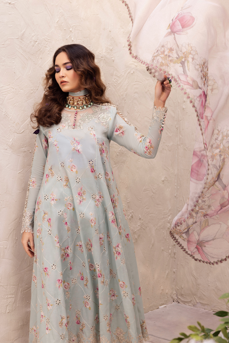 Iznik | Dahlia Embroidered Lawn | DL-10 - Ladies Clothes - Maria Faisal
