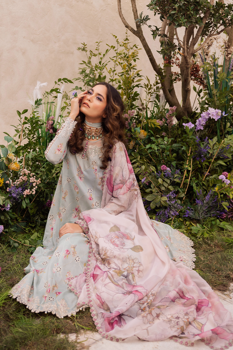 Iznik | Dahlia Embroidered Lawn | DL-10 - Ladies Clothes - Maria Faisal