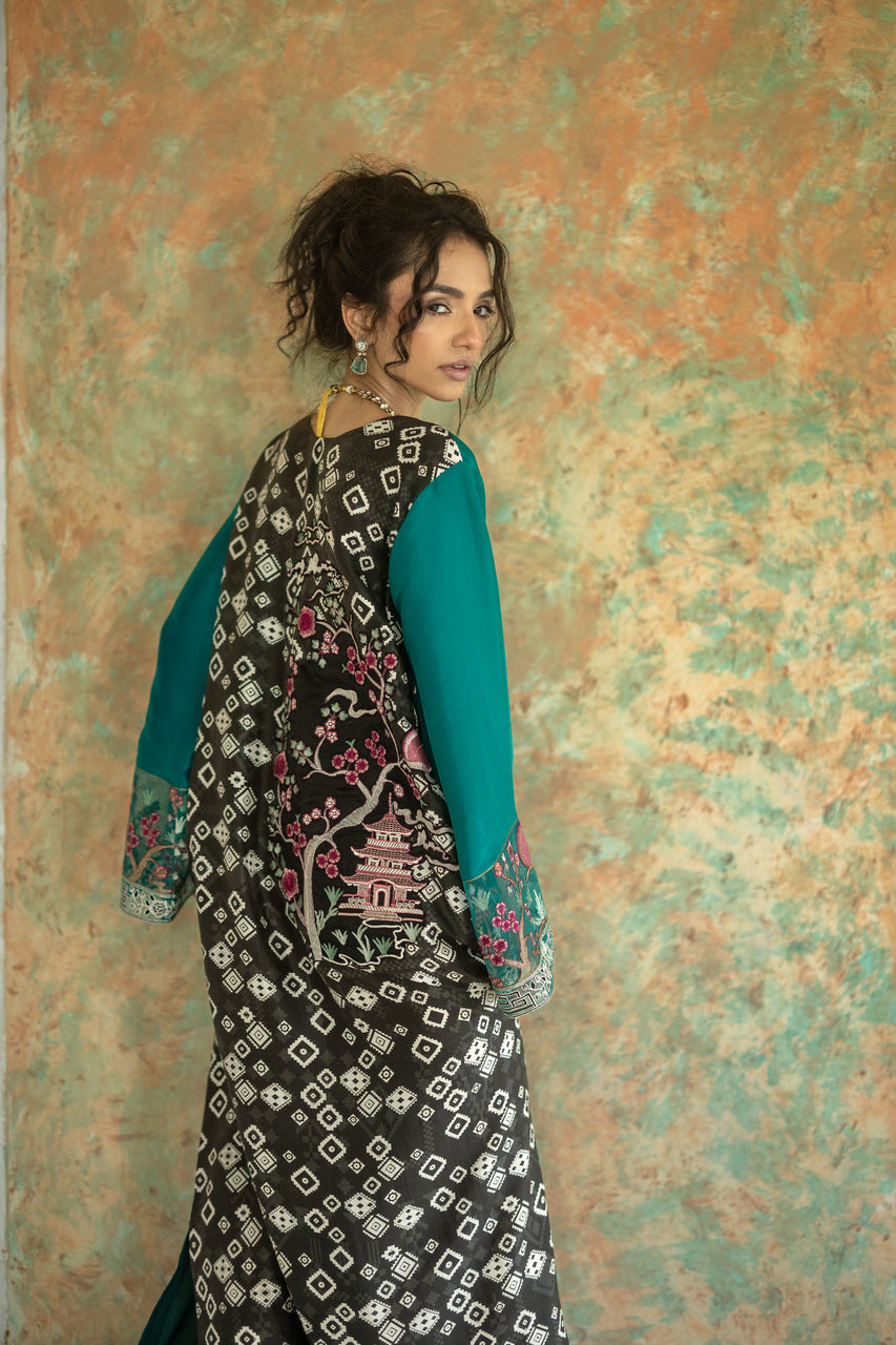 Zainab Chottani | Summer Edition 26 | Jade Muse Kaftan - Formal Dress - available at Maria Faisal in UK and USA.