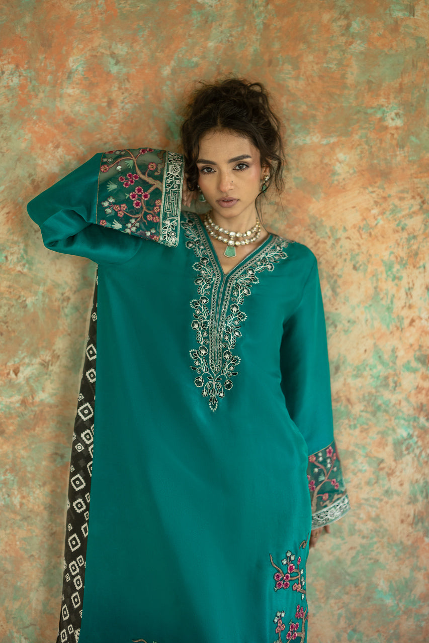Zainab Chottani | Summer Edition 26 | Jade Muse Kaftan - Formal Dress - available at Maria Faisal in UK and USA.