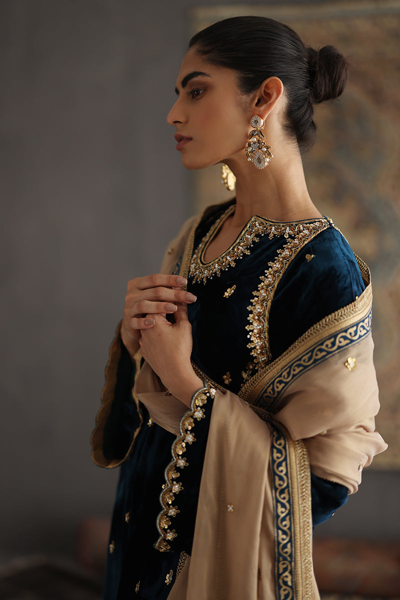Sana Abbas | Velvet Formals | JOLINE - Ladies Clothes - Maria Faisal