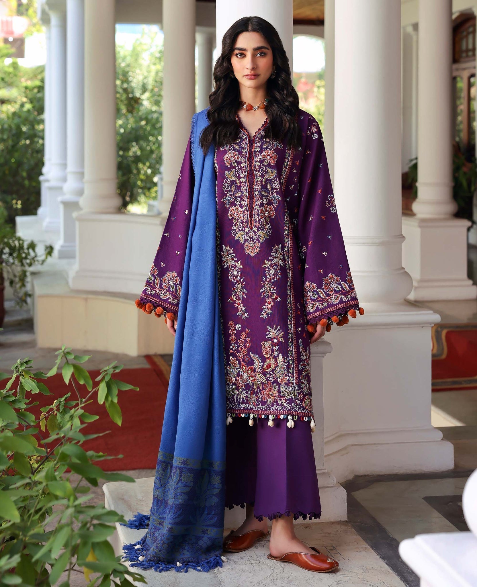 Kaia – authentic Pakistani dress from the Amaris Luxury Shawl 25 collection for women in the UK