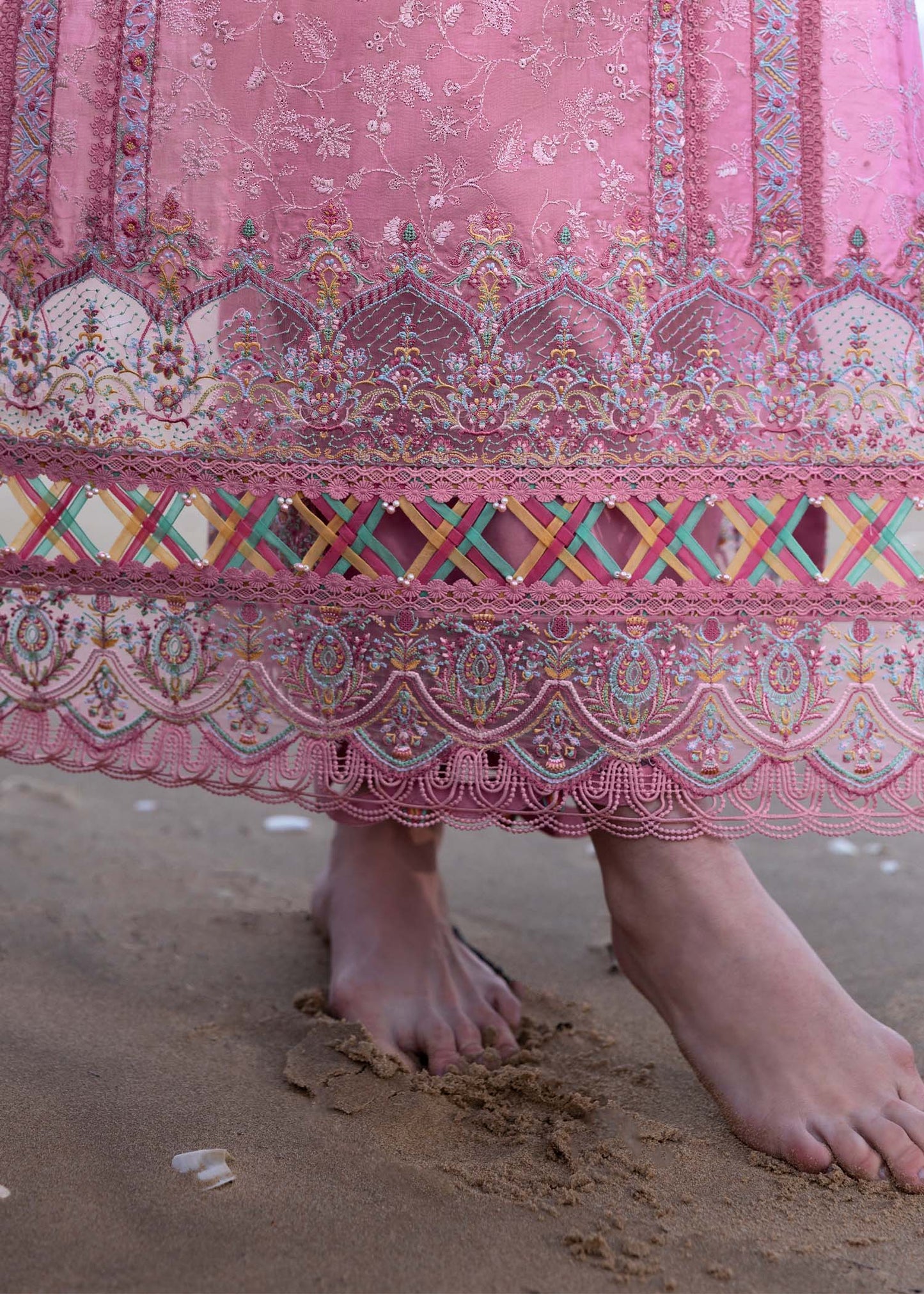 Kanwal Malik | Elysia Luxury Lawn 25 | Ariana by Maria Faisal - Registered Vendor of : Kanwal Malik - type : Ladies Clothes - 100% original wedding dresses