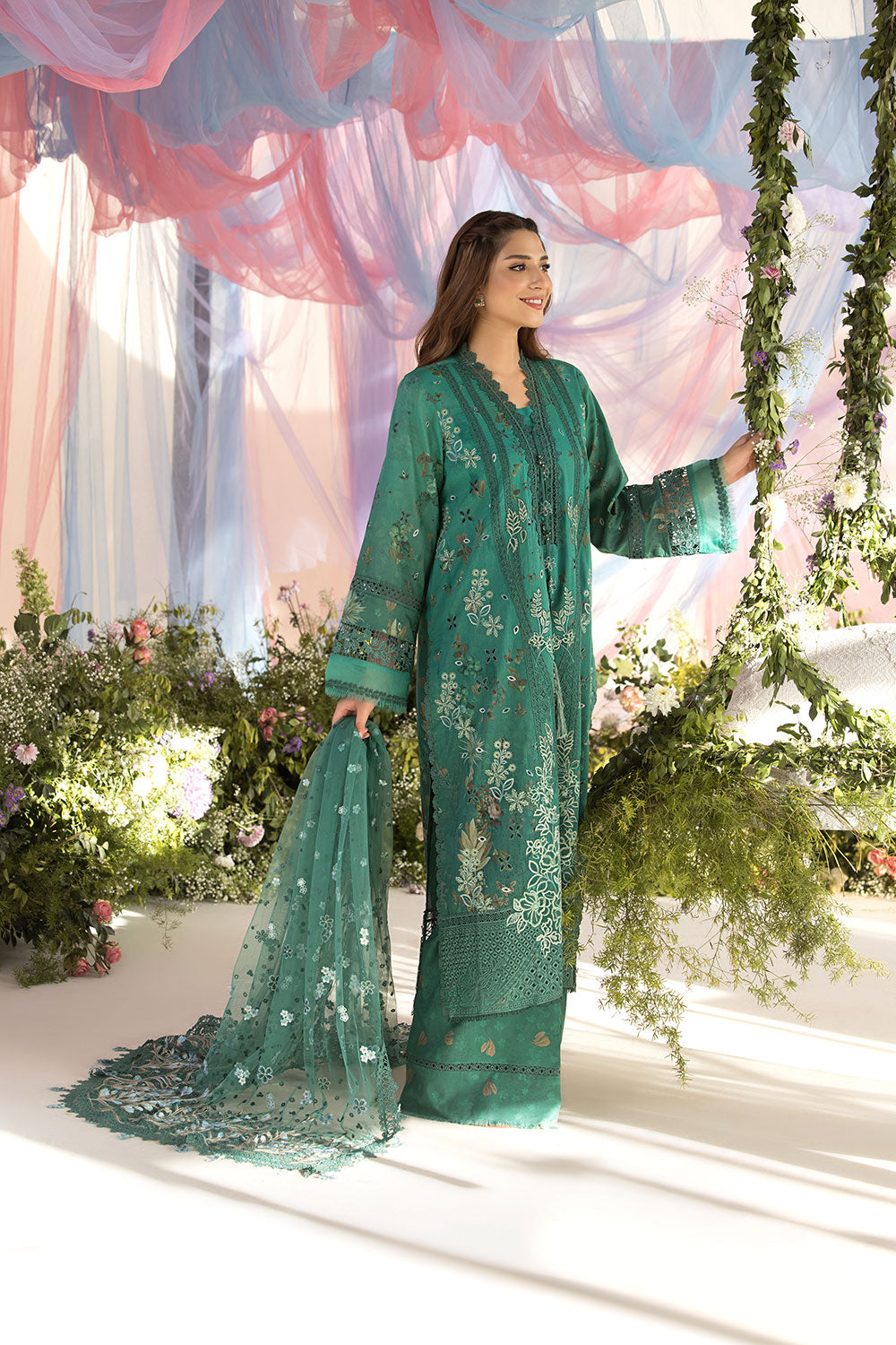Sobia Nazir | Luxury Lawn 25 | 15B - Ladies Clothes 