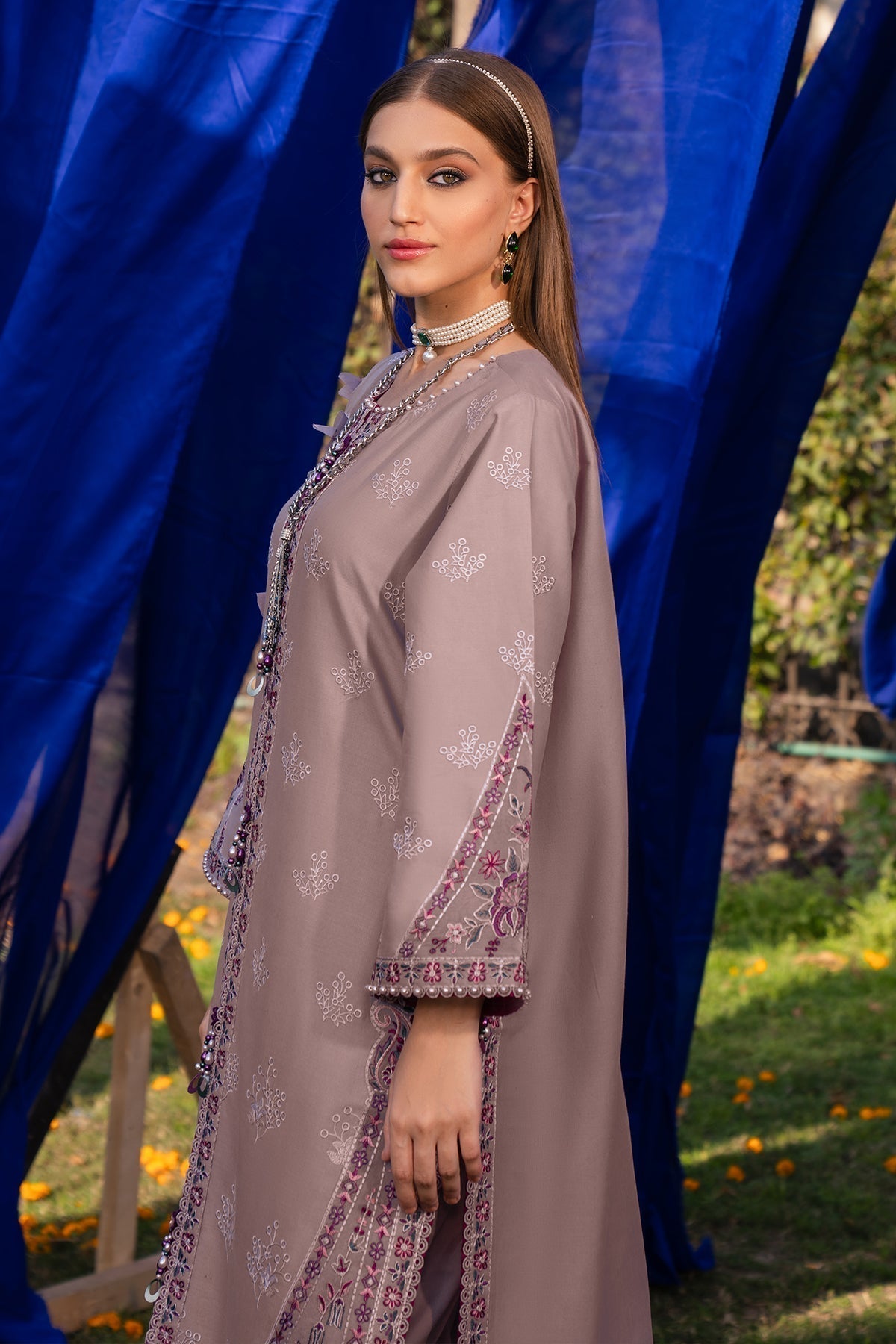 Alizeh | Rawayat Luxury Lawn 24 | Meraat - Waniyas