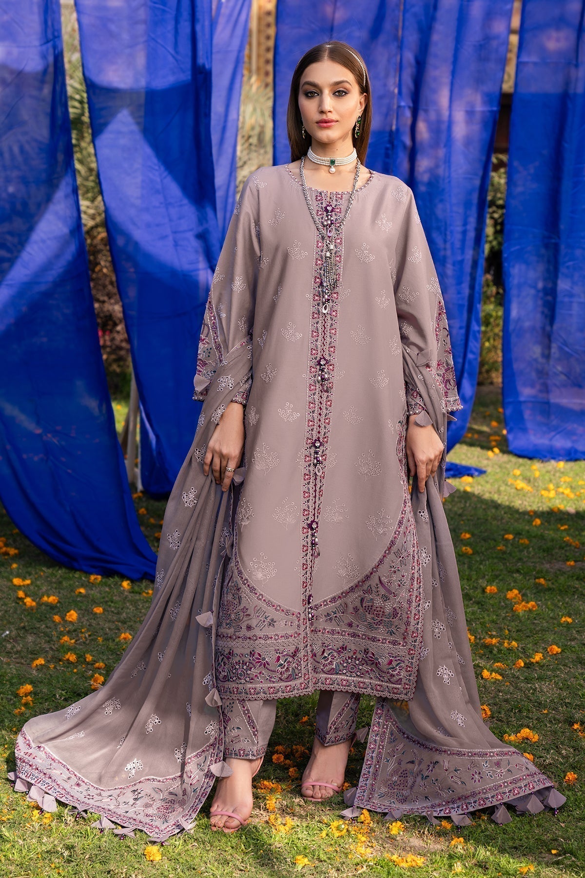 Alizeh | Rawayat Luxury Lawn 24 | Meraat - Waniyas