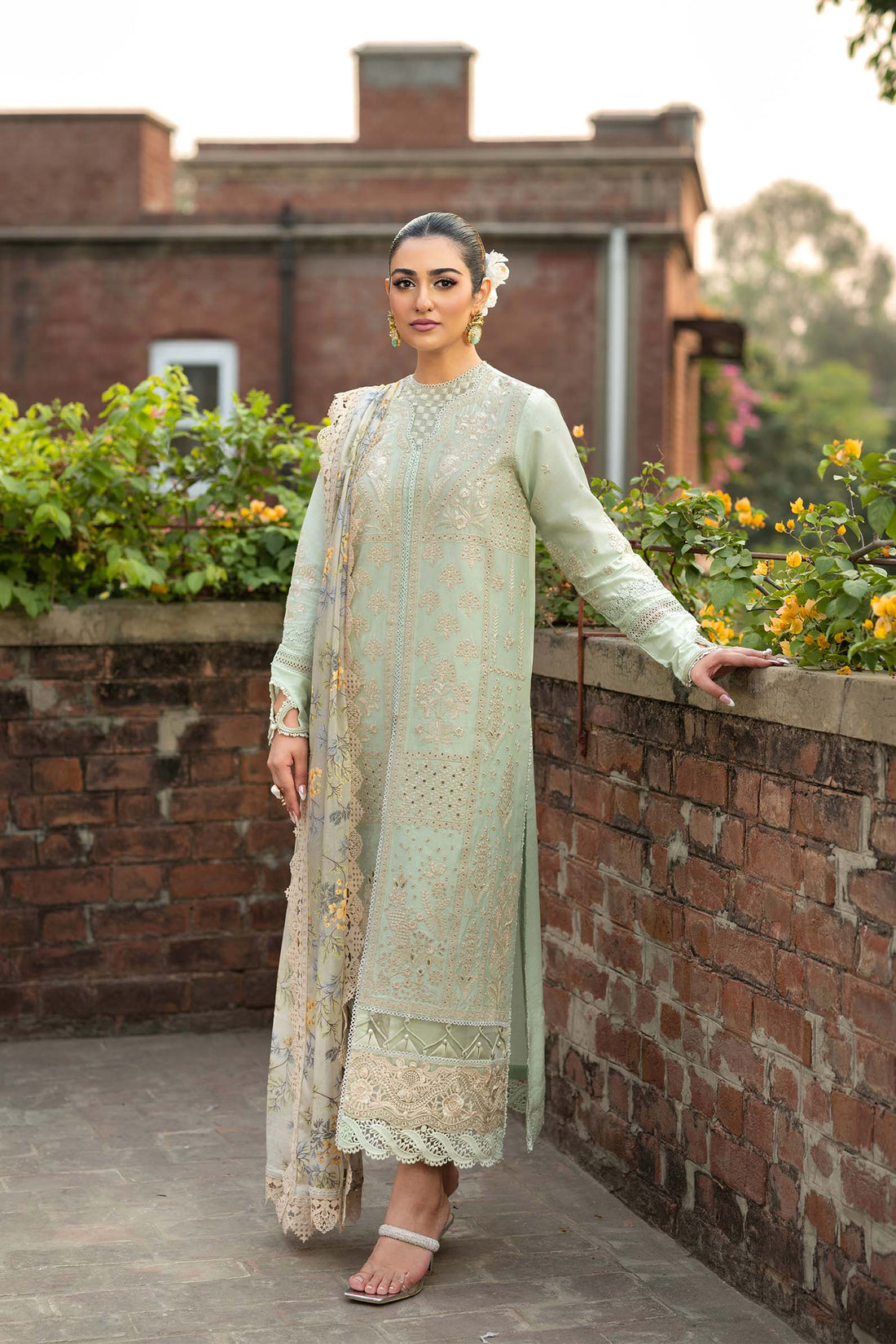 Maryam Hussain | Luxury Lawn 25 | Gulbeen by Maria Faisal - Registered Vendor of : Maryam Hussain - type : Ladies Clothes - 100% original wedding dresses
