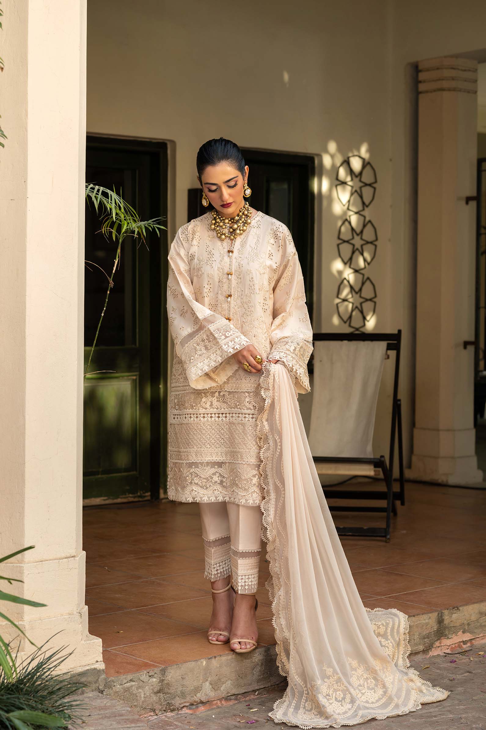 Maryam Hussain | Luxury Lawn 25 | Raya by Maria Faisal - Registered Vendor of : Maryam Hussain - type : Ladies Clothes - 100% original wedding dresses