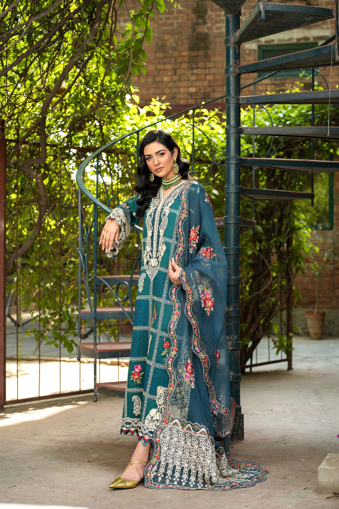 Maryam Hussain | Luxury Lawn 25 | Neelum by Maria Faisal - Registered Vendor of : Maryam Hussain - type : Ladies Clothes - 100% original wedding dresses